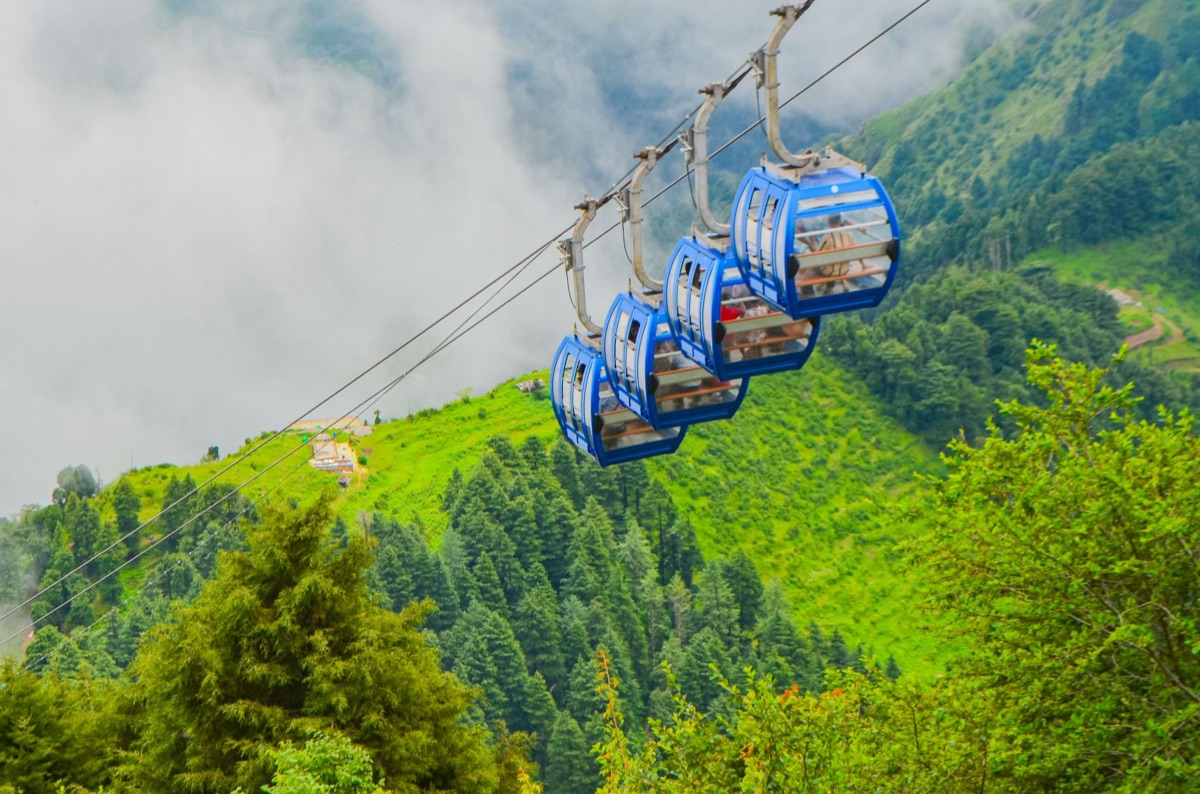 Cabine cable car station with map